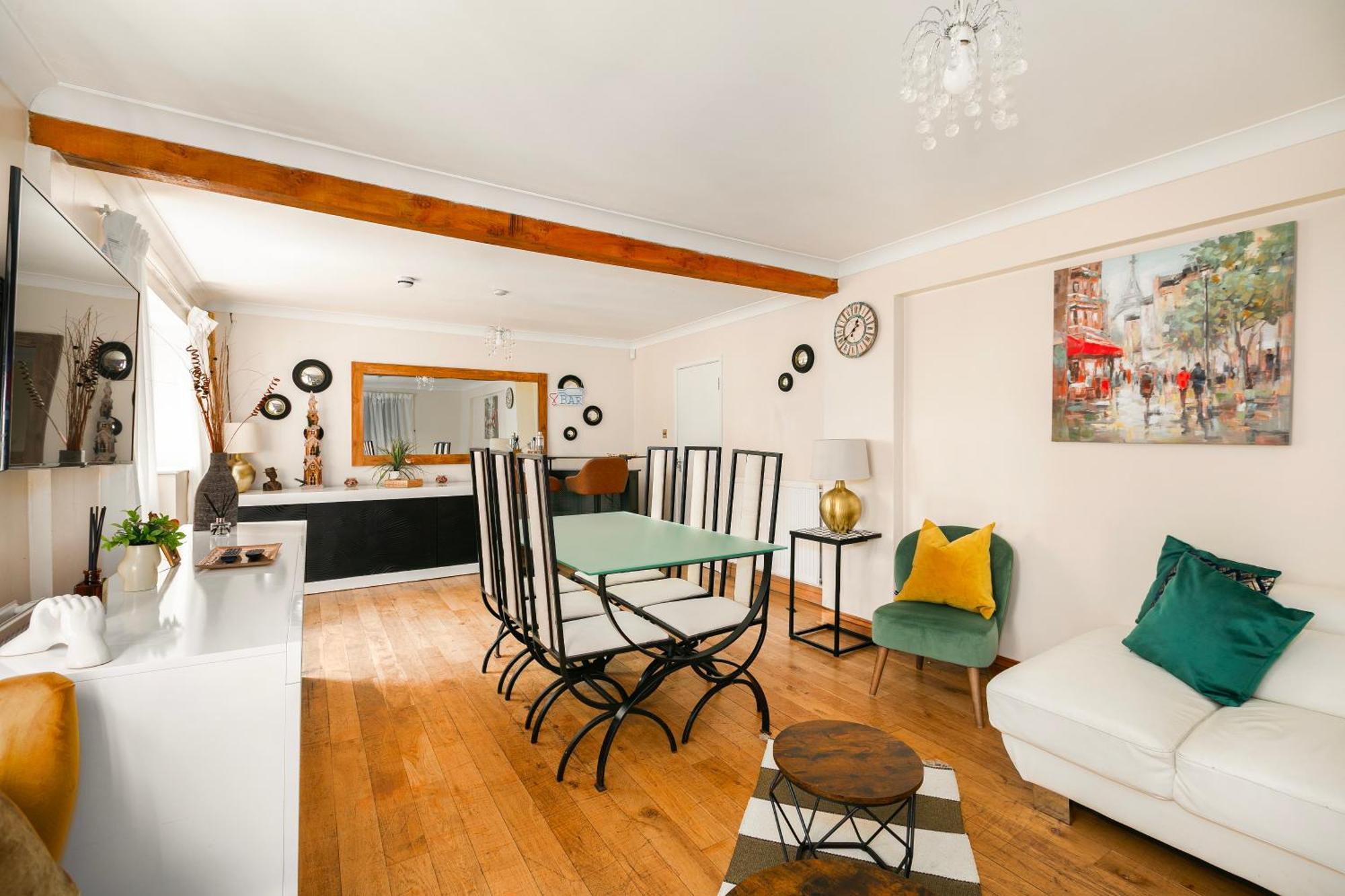 Rural Lodge Stay In Windsor! Hot Tub! Sleeps 20 Bray Exterior photo