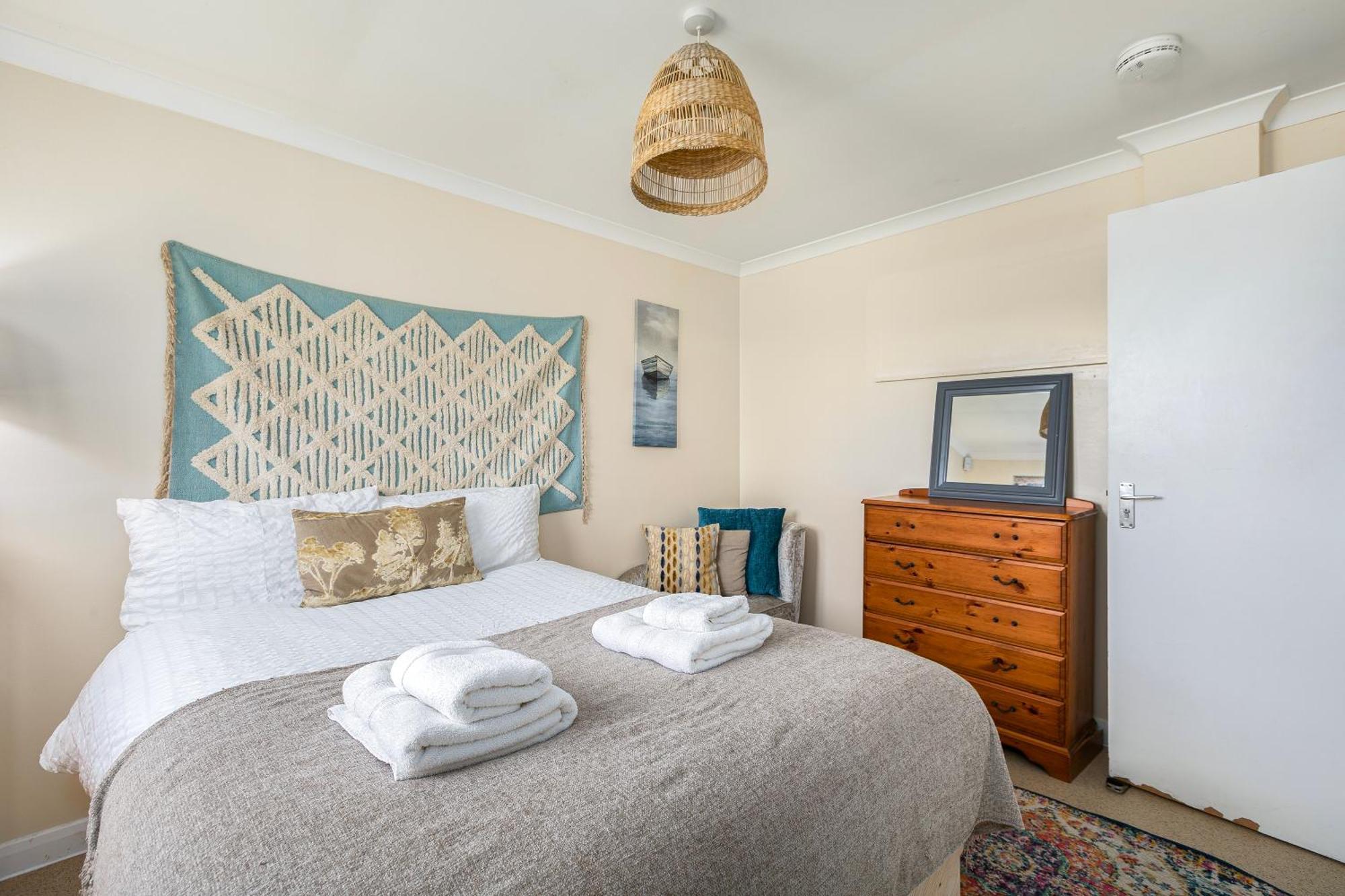 Rural Lodge Stay In Windsor! Hot Tub! Sleeps 20 Bray Exterior photo