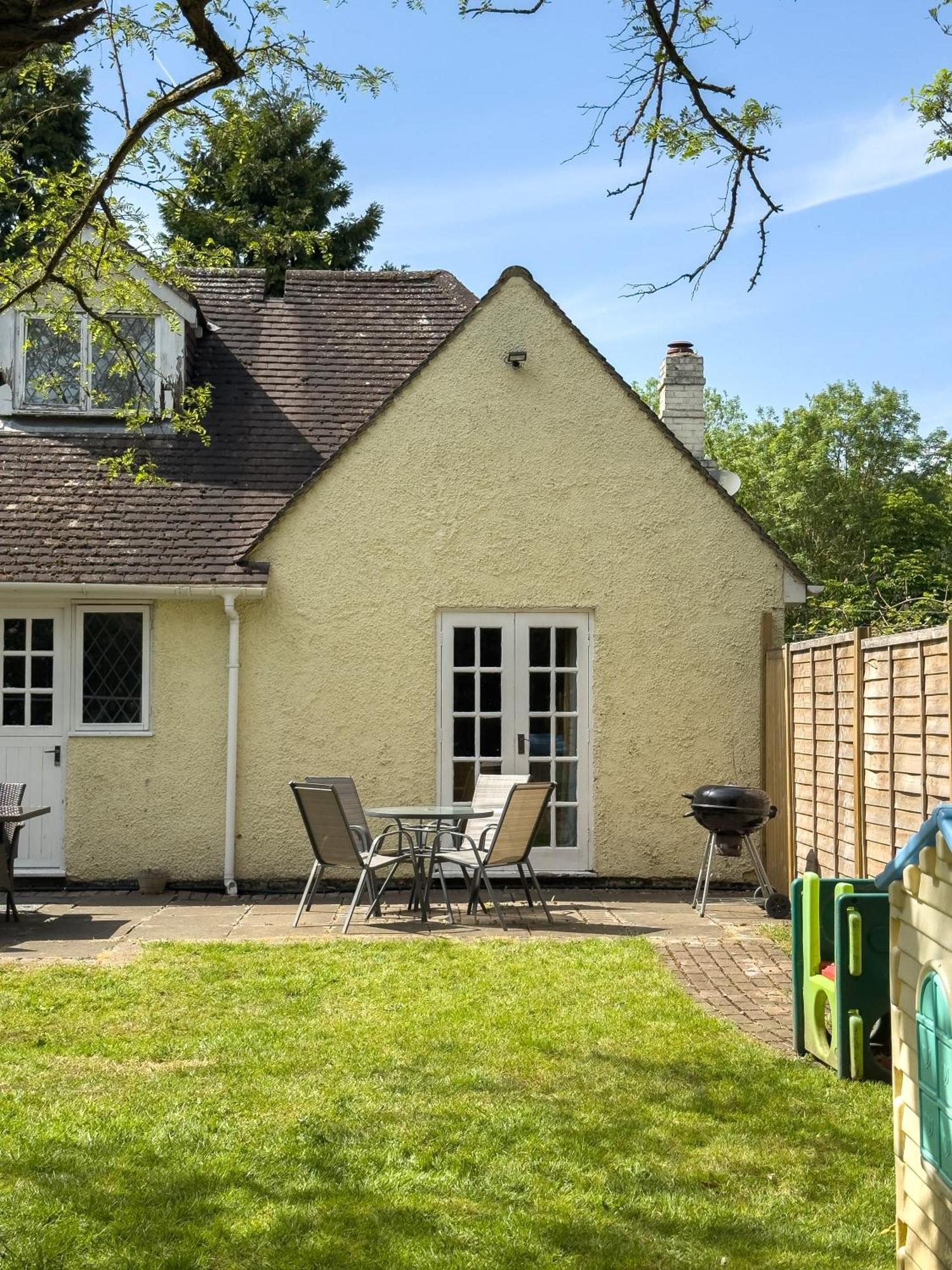 Rural Lodge Stay In Windsor! Hot Tub! Sleeps 20 Bray Exterior photo
